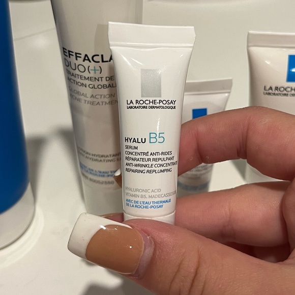 La Roche-Posay Skincare set - Picture 6 of 6